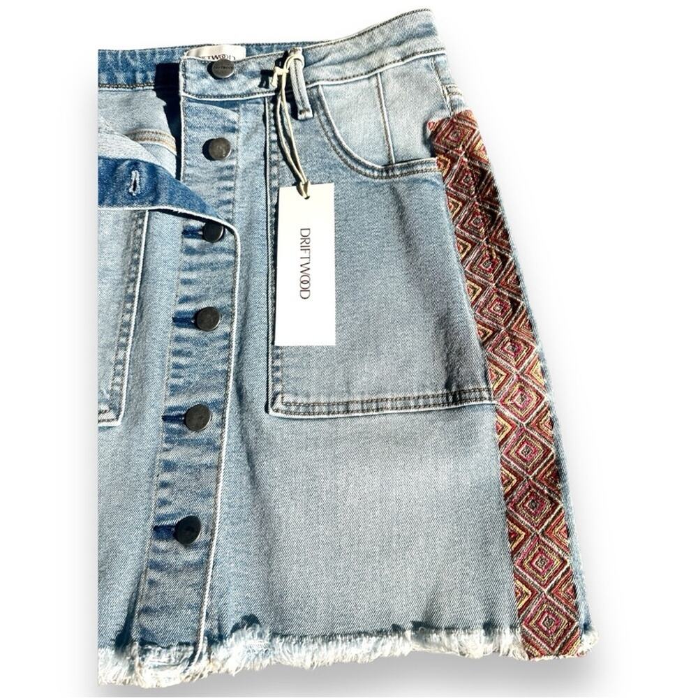 Driftwood Boho Denim Mini Skirt Size 26 Button Front Raw Hem Pockets NWT - Picture 10 of 11